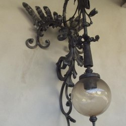 Chandeliers et lanternes forgés